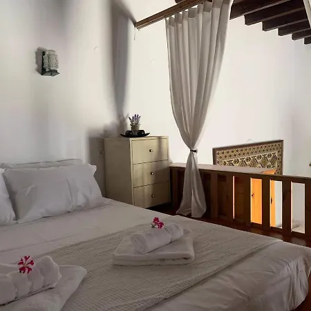 Pinio's Traditional House Holiday home *