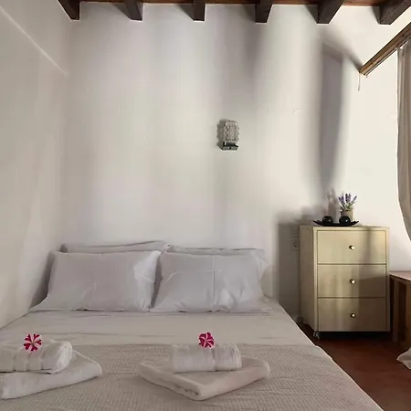 Holiday home Pinio's Traditional House *
