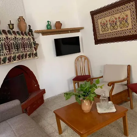 Holiday home Pinio's Traditional House
